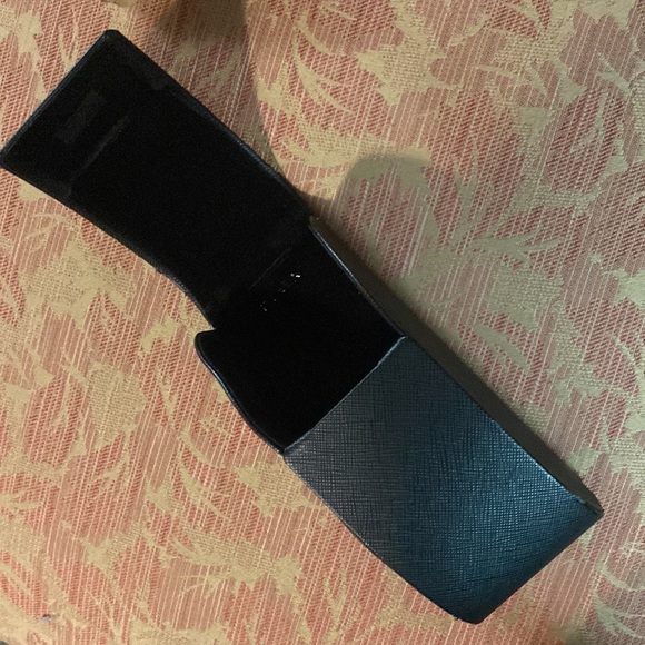 Prada Leather Italy tie👞Mens 9+PRADA Case 6”x2.25Dx2.5W - Picture 7 of 17